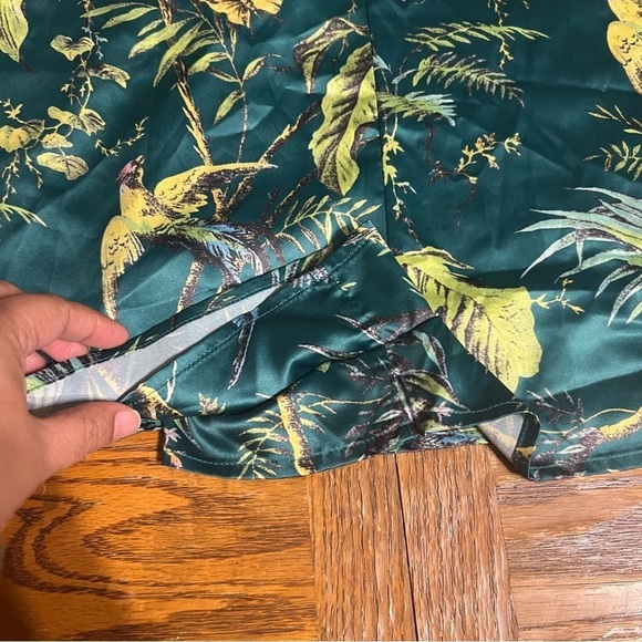 Revolve Superdown Women's Frankie Tropical Birds Romper Sz S Relaxed Fit - Picture 9 of 16